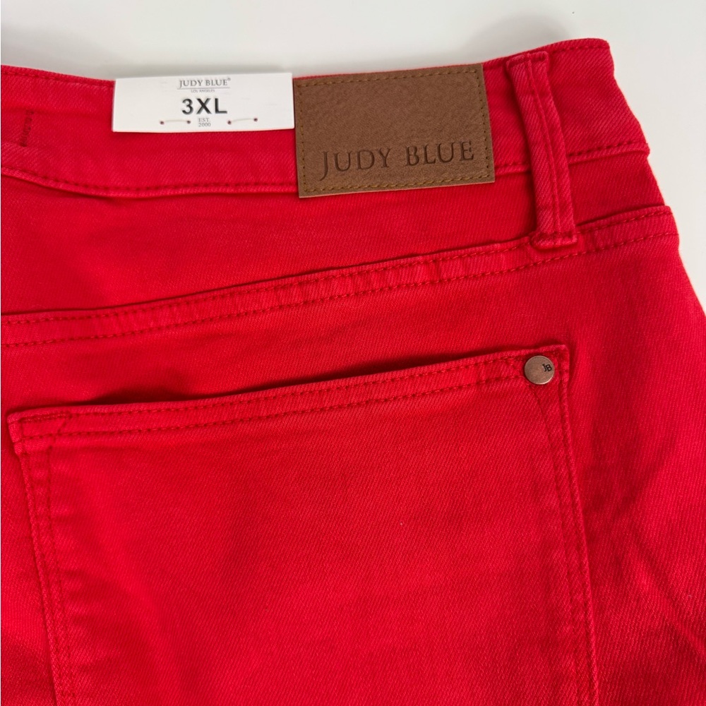 Judy Blue Shorts Women’s 3XL Red High Rise Tummy Control‎ Cuffed Bermuda Stretch - Picture 3 of 9